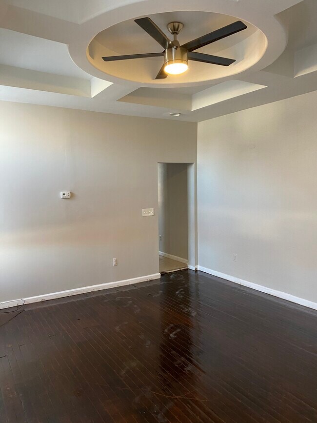 1001 W Fayette St, Unit 2