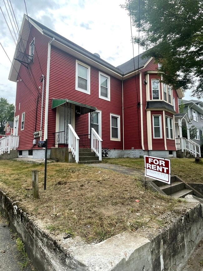 91 Hamlet Ave, Unit 1