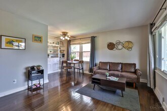 8651 Wicklow Ave in Cincinnati, OH - Building Photo - Building Photo