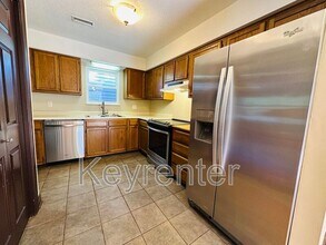 7650 Chatham Cir NW in Knoxville, TN - Building Photo - Building Photo
