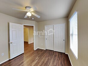 3909 Bayamon St in Las Vegas, NV - Foto de edificio - Building Photo