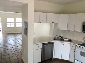 9837 W Okeechobee Rd in Hialeah, FL - Building Photo - Building Photo