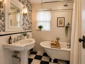 28 Tooker Ave in Oyster Bay, NY - Building Photo - Building Photo