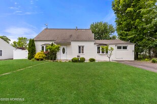 297 Highland Ave in Long Branch, NJ - Building Photo