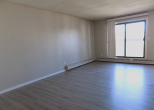 8111-8196 StreetBlock D - 322 in Grande Prairie, AB - Building Photo - Building Photo