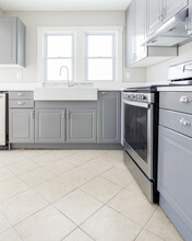 17213 Clifton Blvd, Unit 2nd Floor in Lakewood, OH - Building Photo - Building Photo