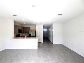 4460 Rachel Fls Dr in Tampa, FL - Building Photo - Building Photo