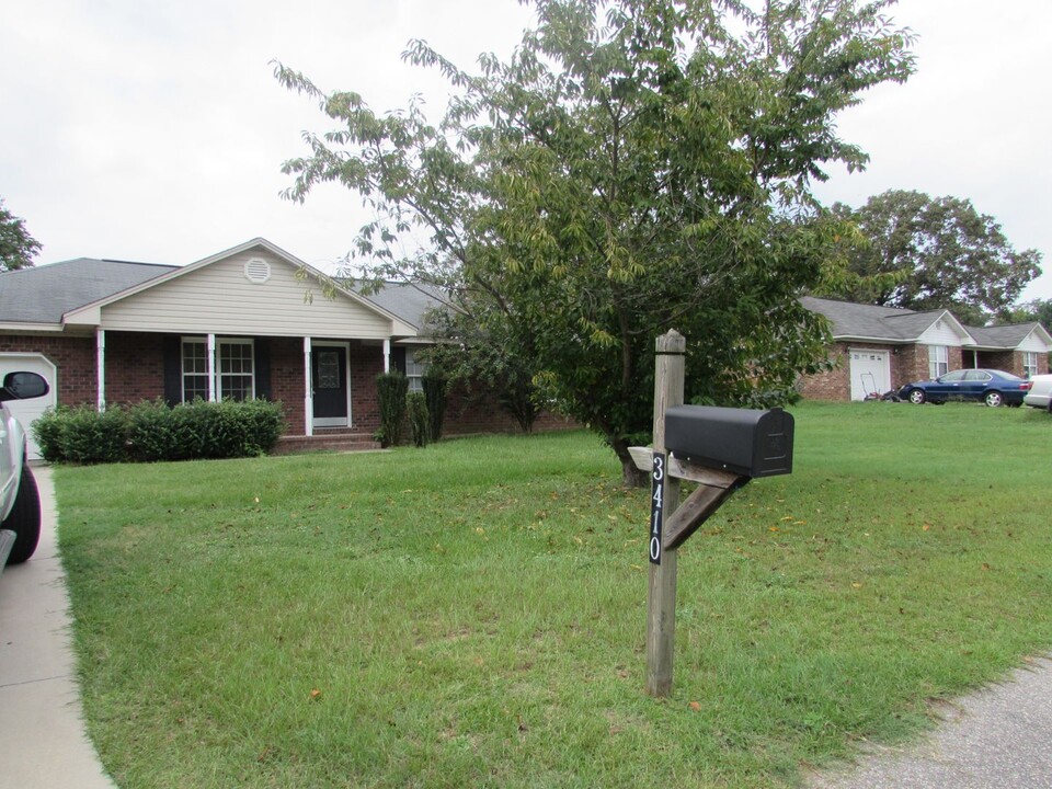 3410 Valencia Dr in Dalzell, SC - Building Photo