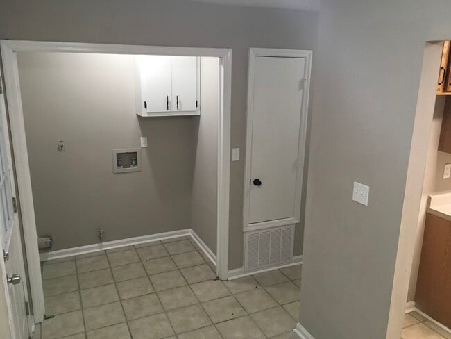 110 Hillpine Trl in Hampton, GA - Building Photo - Building Photo