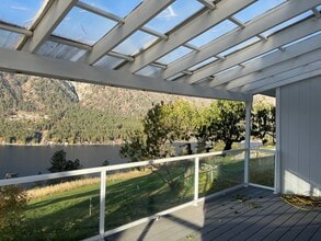 1983 Summit Blvd in Manson, WA - Building Photo - Building Photo