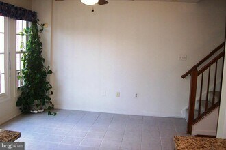 6310 Gun Cap Ct in Centreville, VA - Building Photo - Building Photo