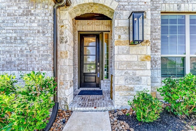 property at 29527 Huntswood Trail Ln