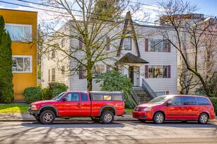 2536 4th Av W in Vancouver, BC - Building Photo