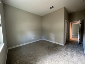 917 SE 42nd St in Ocala, FL - Building Photo - Building Photo