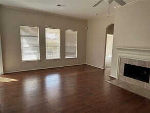 13106 Cambridge Shores Ct in Pearland, TX - Building Photo - Building Photo