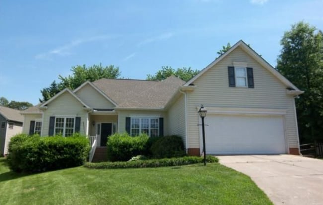 16104 Epiphany Ct