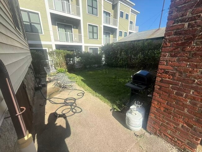 58 Winship St, Unit NA in Boston, MA - Foto de edificio - Building Photo