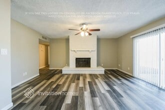 2636 E Cactus Rd in Phoenix, AZ - Building Photo - Building Photo