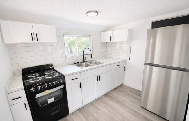 817 Cheyenne Blvd in Colorado Springs, CO - Building Photo - Building Photo