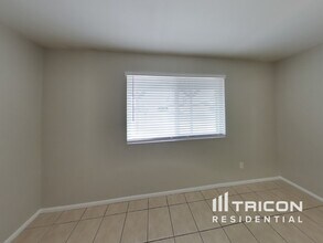 9714 N 45th Ave in Glendale, AZ - Building Photo - Building Photo