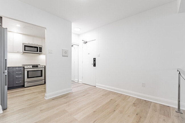 191 Sherbourne St in Toronto, ON - Building Photo - Building Photo