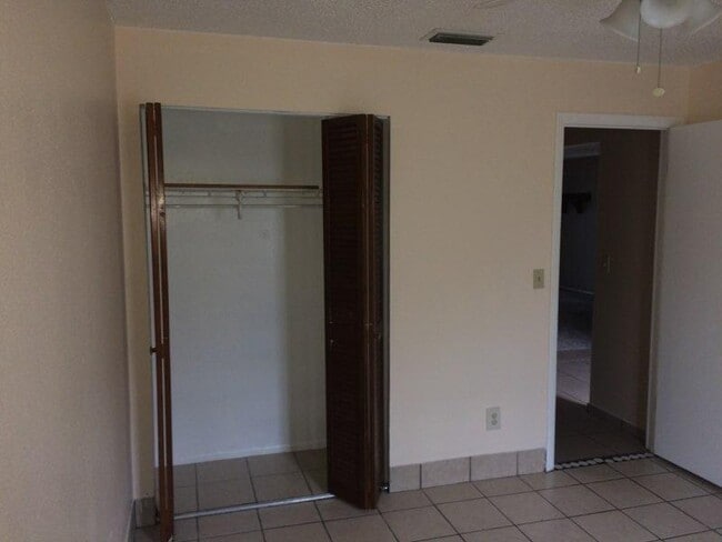 1416 Moonlite Dr in Lakeland, FL - Building Photo - Building Photo