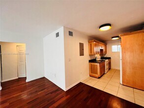 2033 Calais Dr in Miami Beach, FL - Building Photo - Building Photo