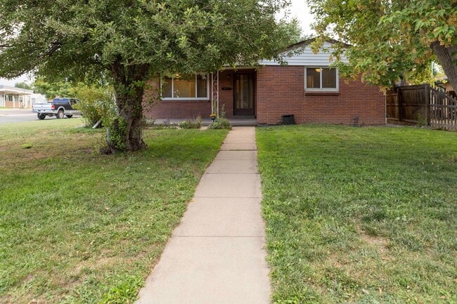 property at 2405 Pierce St