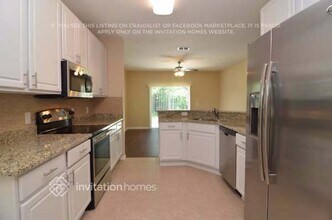 6233 Radford St in Spring Hill, FL - Building Photo - Building Photo