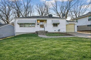 1414 Comet Dr in St. Louis, MO - Building Photo