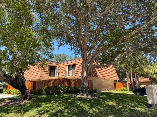 property at 3013 30th Ct