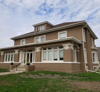300 2nd Ave NW in Austin, MN - Building Photo