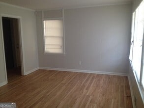 260 Sherwood Dr in Athens, GA - Building Photo - Building Photo