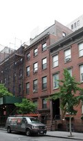 106 E 17th St in New York, NY - Building Photo