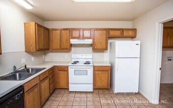 514 N Clinton Ave in Lubbock, TX - Building Photo - Building Photo