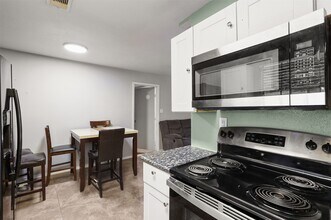 8632 Brock Park Blvd in Houston, TX - Building Photo - Building Photo