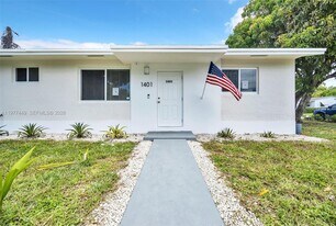 1401 NE 152nd St in North Miami Beach, FL - Building Photo