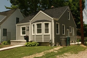 23030 Beech St in Dearborn, MI - Building Photo - Building Photo