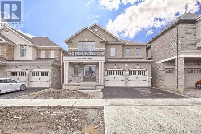 3362 Post Rd in Oakville, ON - Building Photo - Building Photo