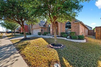 350 Falstaff Dr in Roanoke, TX - Building Photo - Building Photo