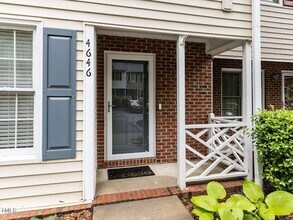4646 Fawnbrook Cir, Unit 2-106 in Raleigh, NC - Building Photo - Building Photo