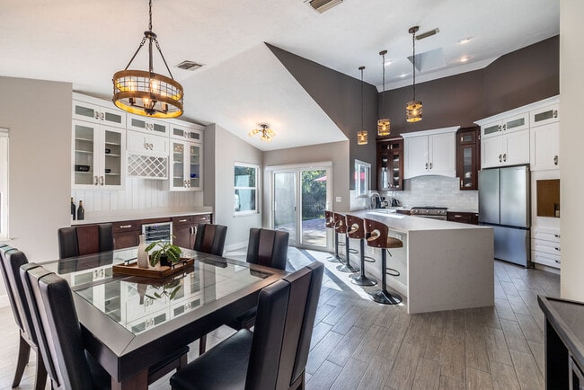 9330 Seagrape Dr in Vero Beach, FL - Building Photo - Building Photo