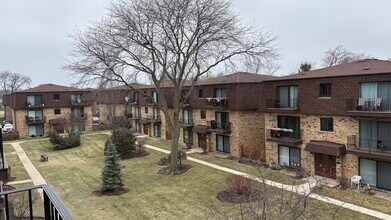 9717 Bianco Terrace in Des Plaines, IL - Building Photo - Building Photo