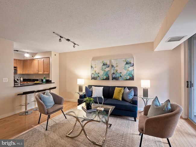 7500 Woodmont Ave, Unit #S510 in Bethesda, MD - Building Photo - Building Photo