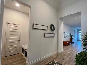 2126 Thayer Cv in San Antonio, TX - Building Photo - Building Photo