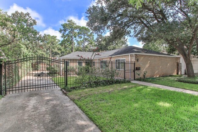 12514 Kingsride Ln in Houston, TX - Building Photo - Building Photo