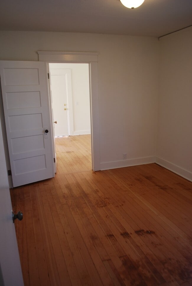 property at 407-407 Arcade Dr