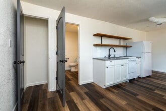 421 N Emporia Ave in Wichita, KS - Building Photo - Building Photo