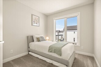 337 Skyview Ranch Rd NE in Calgary, AB - Building Photo - Building Photo