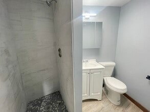 16 Oriole St in Gardner, MA - Building Photo - Building Photo